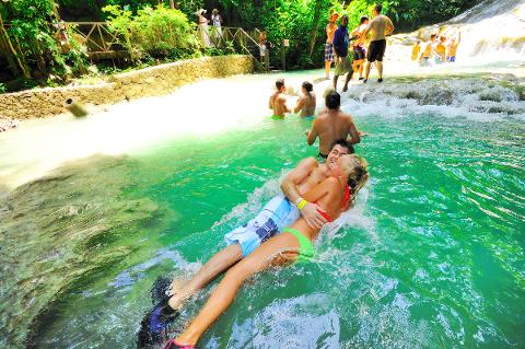 30226f8845984f2fbb1e3ee3339a4f7cDunns_River_Falls_4