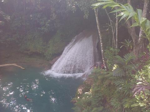 Blue_Hole___St_Mary_s
