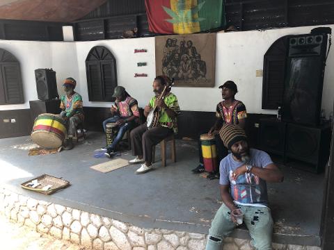 Legends and Falls – Bob Marley trail with Dunn’s River Falls & Lunch (From Montego Bay)