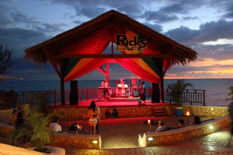 Jamaica_Ricks_Cafe