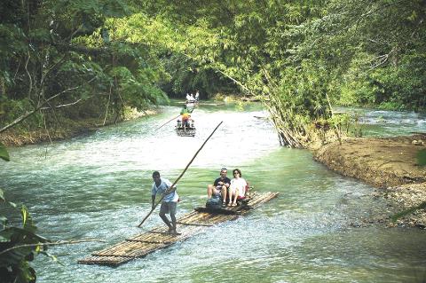 Rafting_Convoy