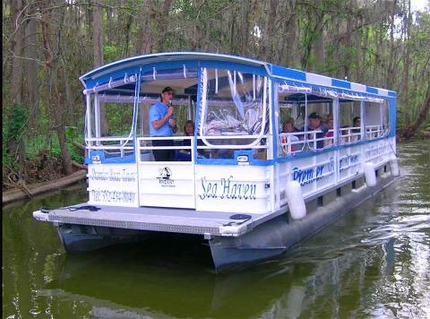 dora boat tour