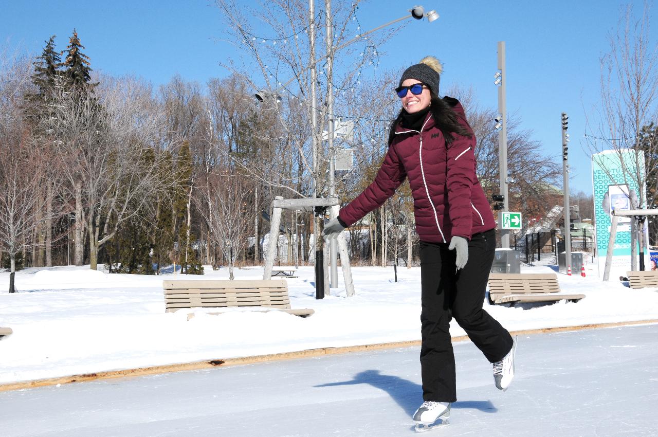 Location patins/Skate rental at Parc Jean-Drapeau