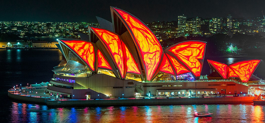 VIVID WEEKEND PRIMETIME CRUISE