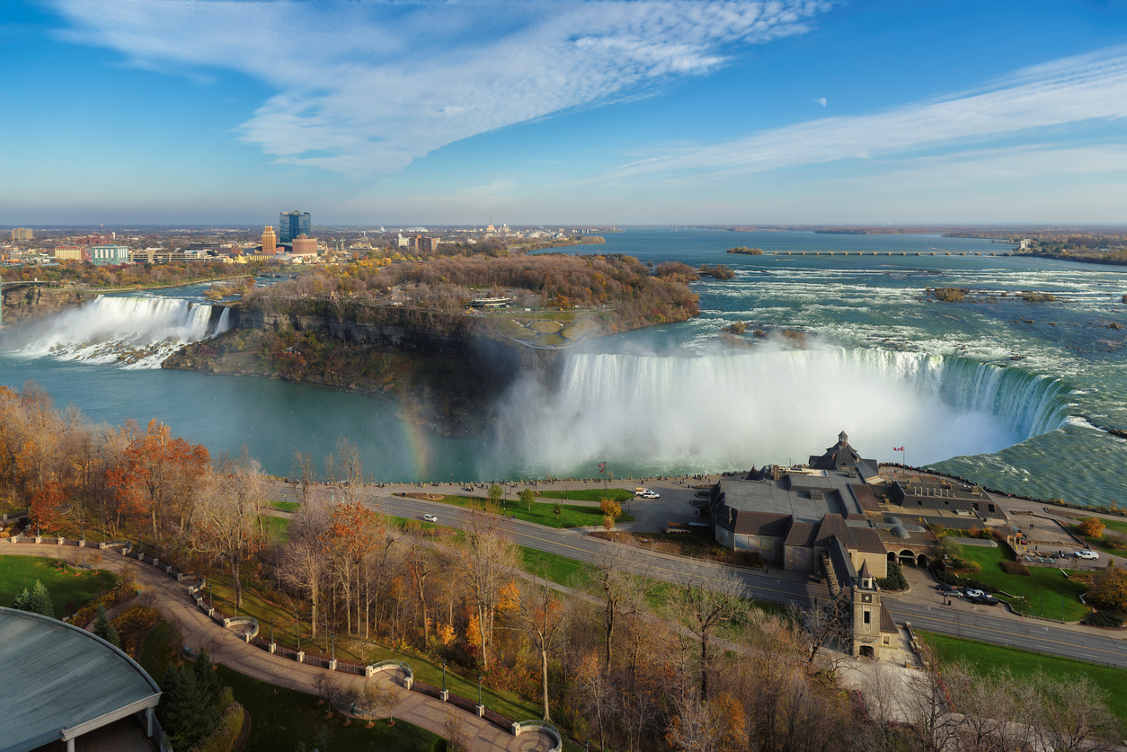 North York To Niagara Falls Private Tour (Upto 4 People)