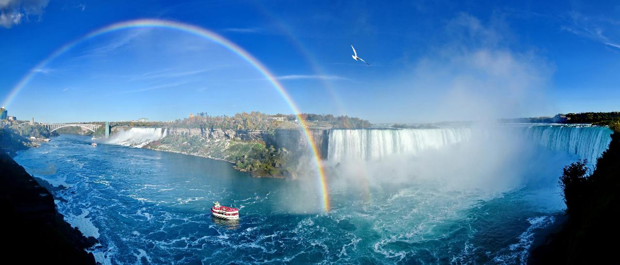 Niagara Falls Private Tour From Oakville Upto 14 People