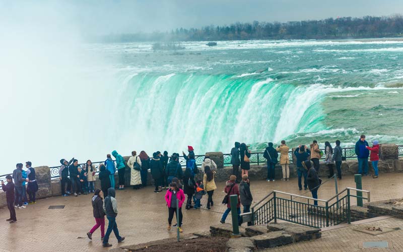 Toronto To Niagara Falls Large Group Private Tour  (upto 34 Passengers)