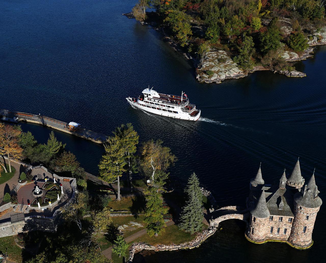 1000 island boat cruise boldt castle