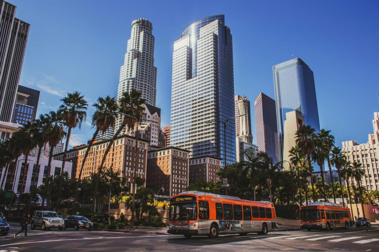 Los Angeles Landmarks E-Bike Tour