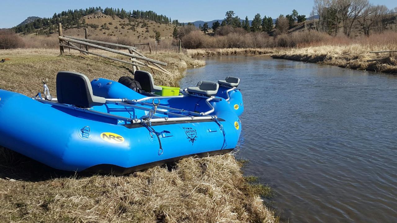 14' NRS Otter Self-Bailing Raft