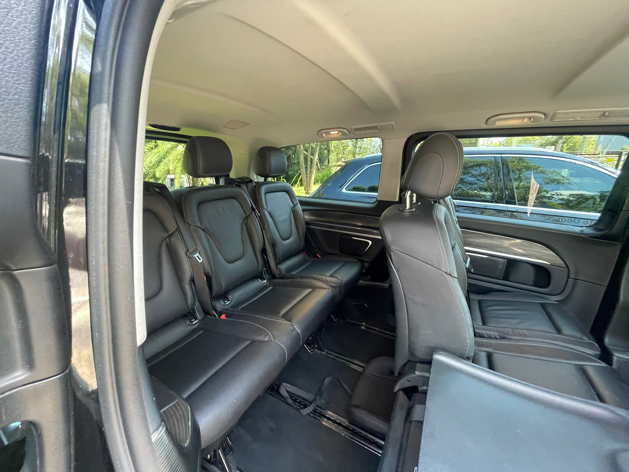 Executive Arrival Transfer: Sydney Airport to Hotel or Cruise Port