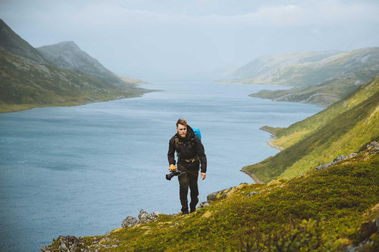 Private Tesla x Fjord Hiking